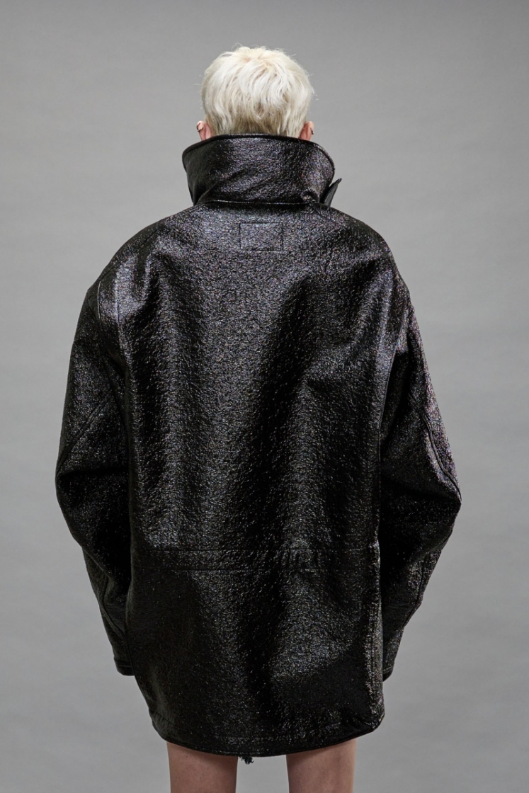 OVERSIZED PARKA SHINY BLACK