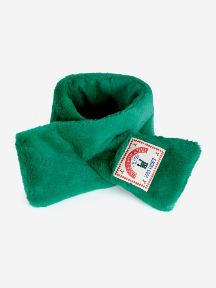 B.C furry neck warmer 311 GREEN