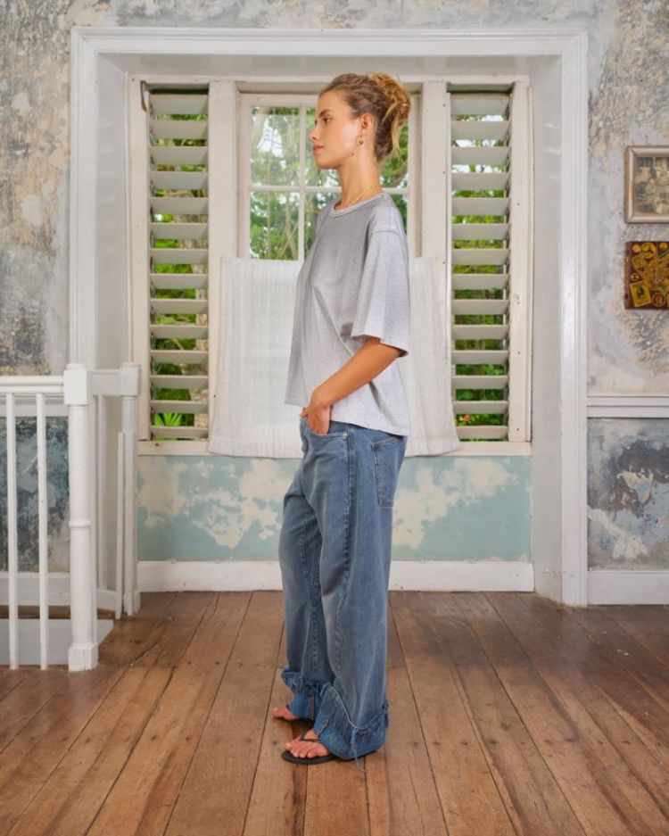 Archie Tee Destressed 437 spray grey