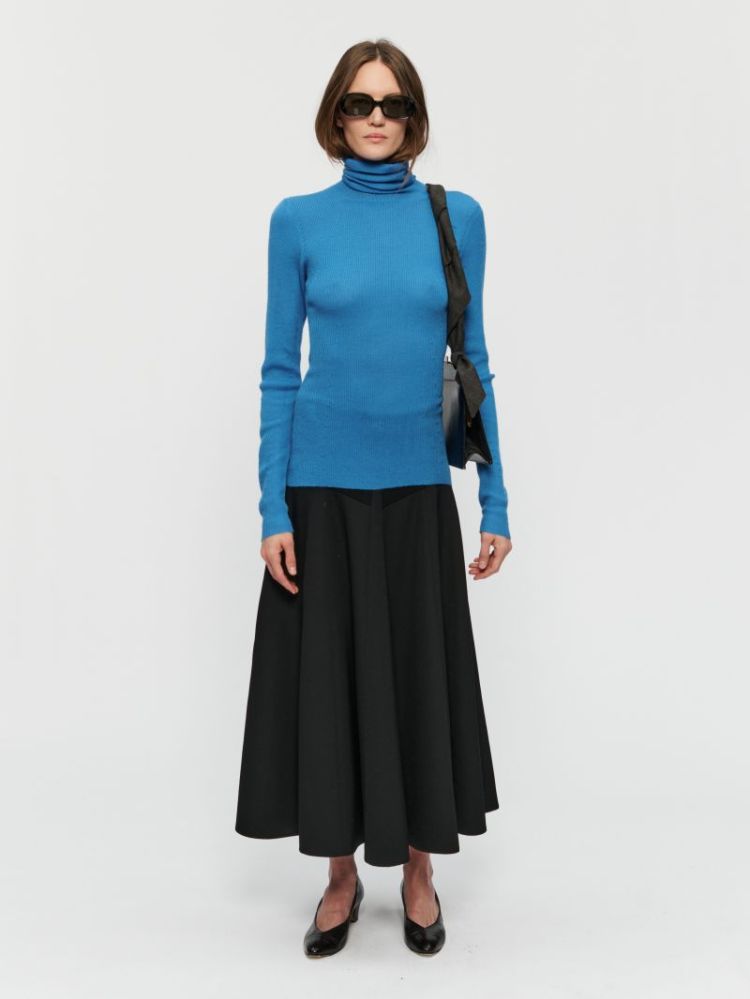 RIBBED TURTLENECK - CORNFLOWER