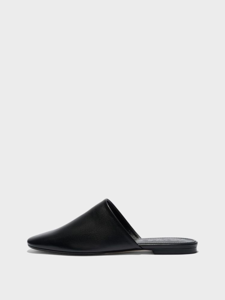REGA - Black