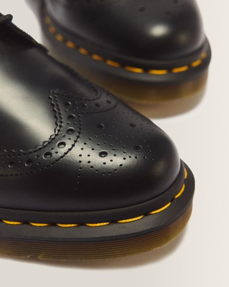 3989 Smooth Leather Brogue Sho BLACK