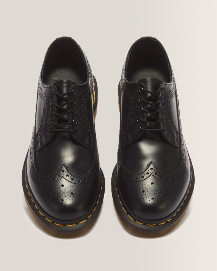 3989 Smooth Leather Brogue Sho BLACK