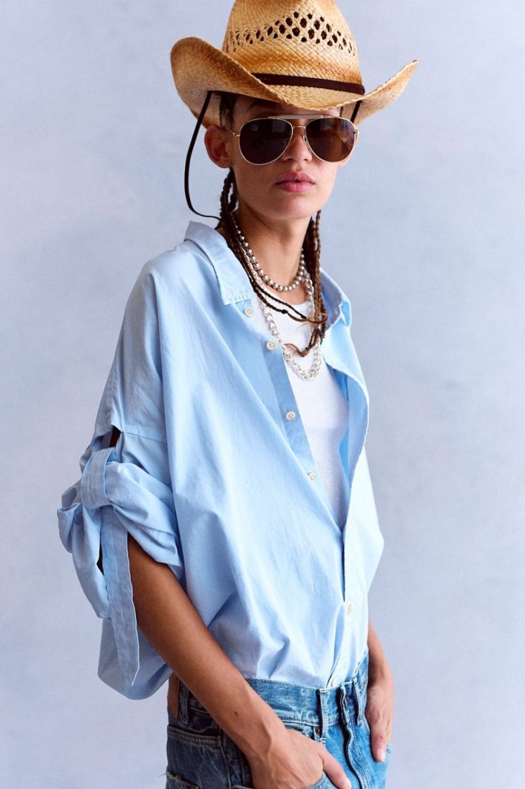 SLEEVE TAB SHIRT - LIGHT BLUE